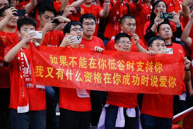 恩比德职业生涯总薪资超过5亿 比肩詹库杜乔治