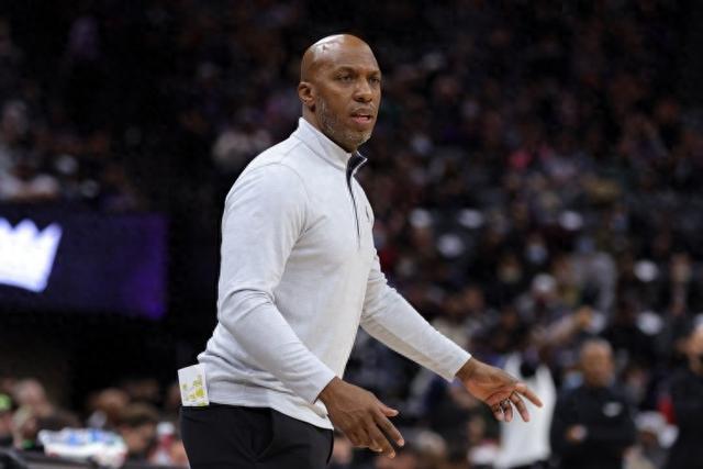 王哲林41+9上海胜天津 程帅澎18分浙江胜宁波